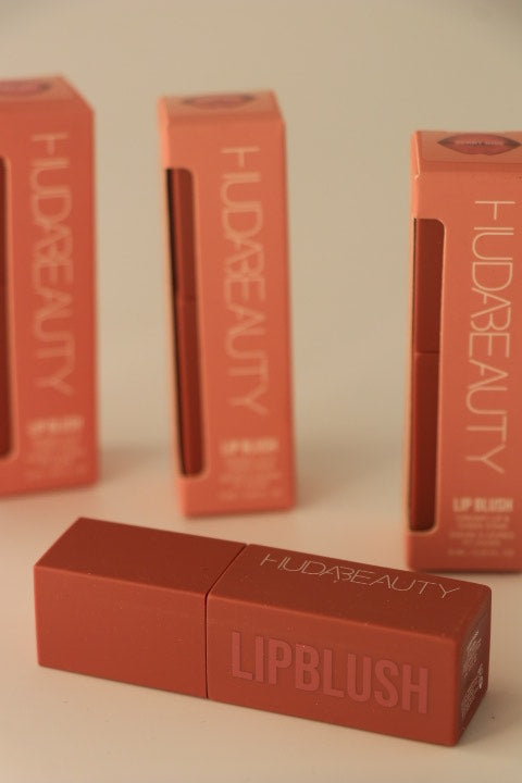 Lip blush